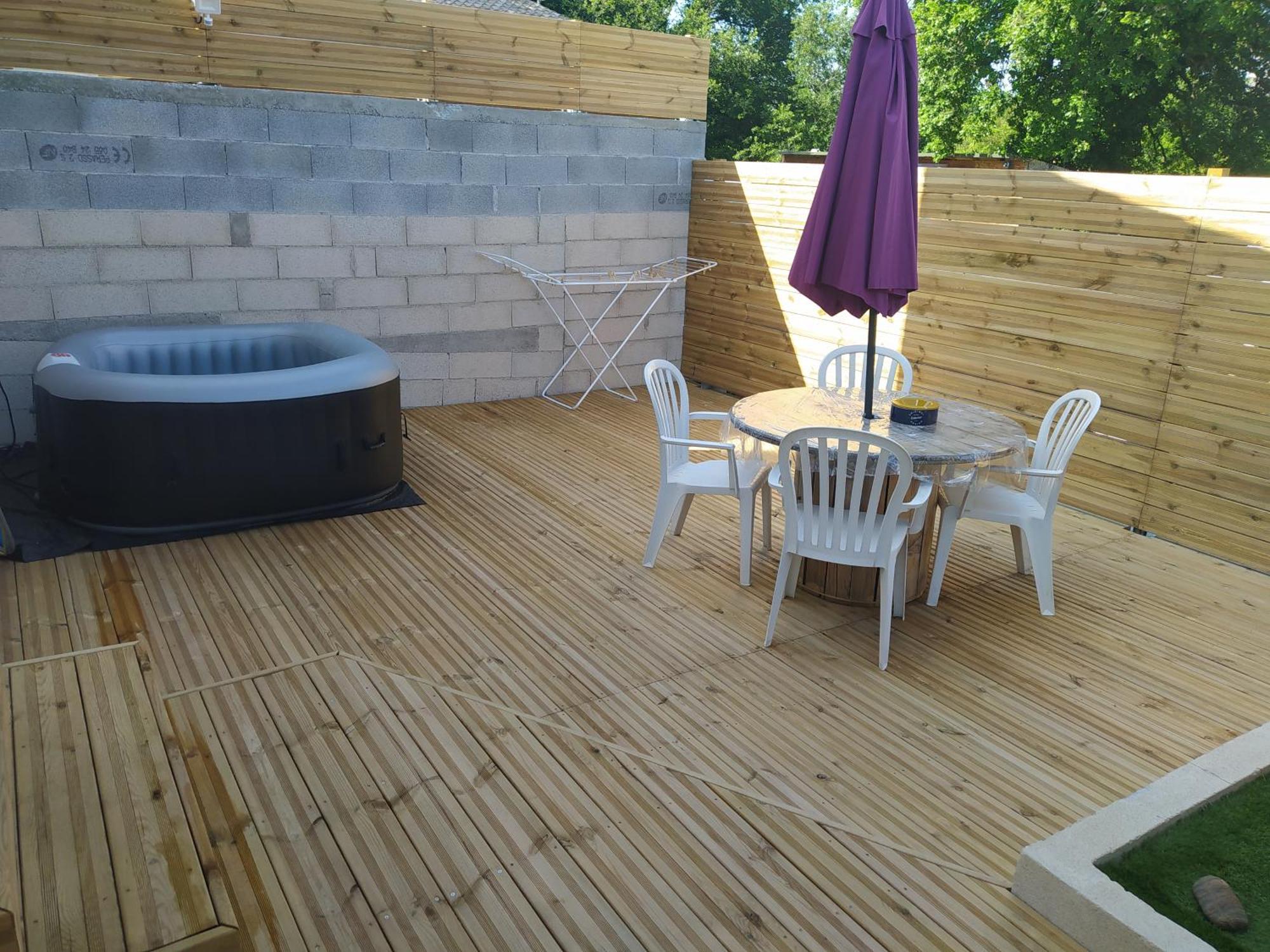 Studio Cosy Avec Terrasse Et Jacuzzi A Disposition De Mai A Aout Rians  Luaran gambar